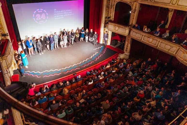 kino na granicy